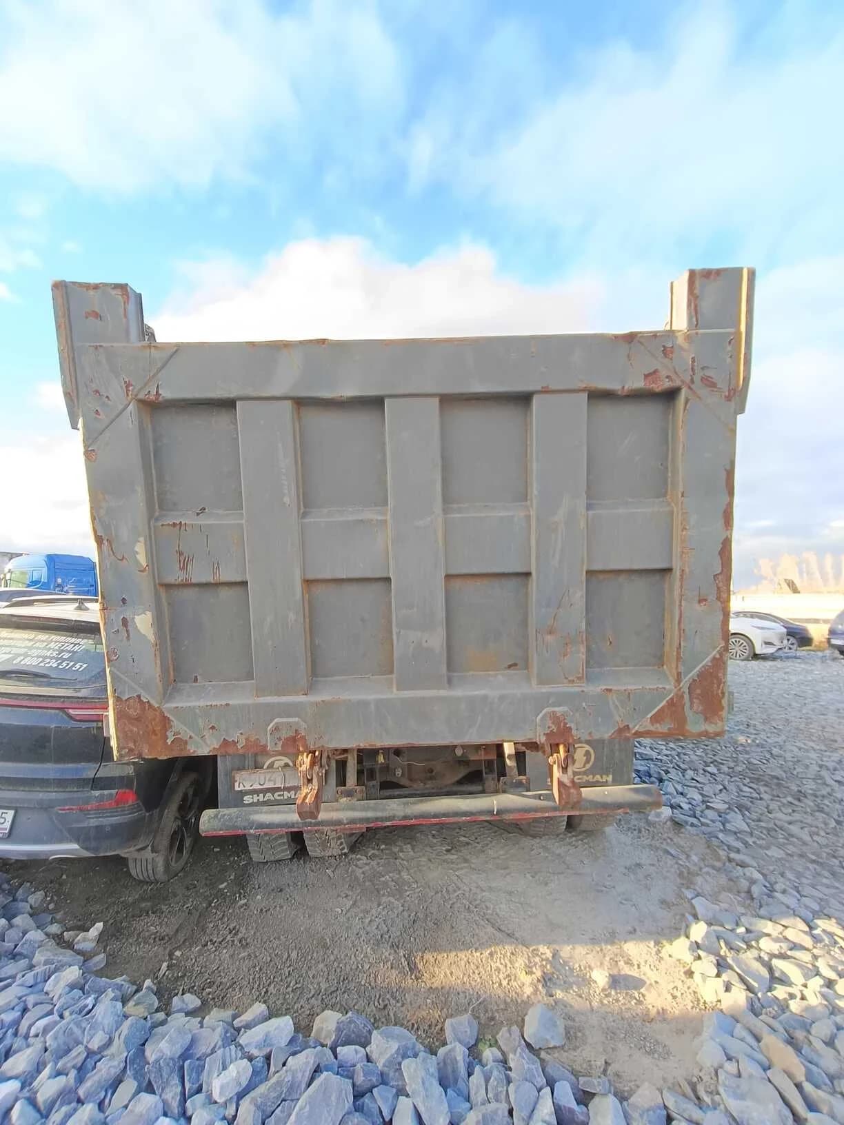 SHACMAN SX32586V385