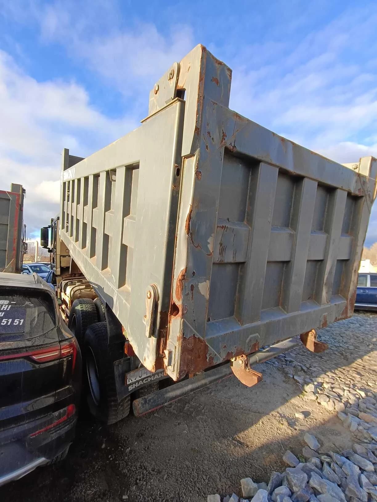 SHACMAN SX32586V385