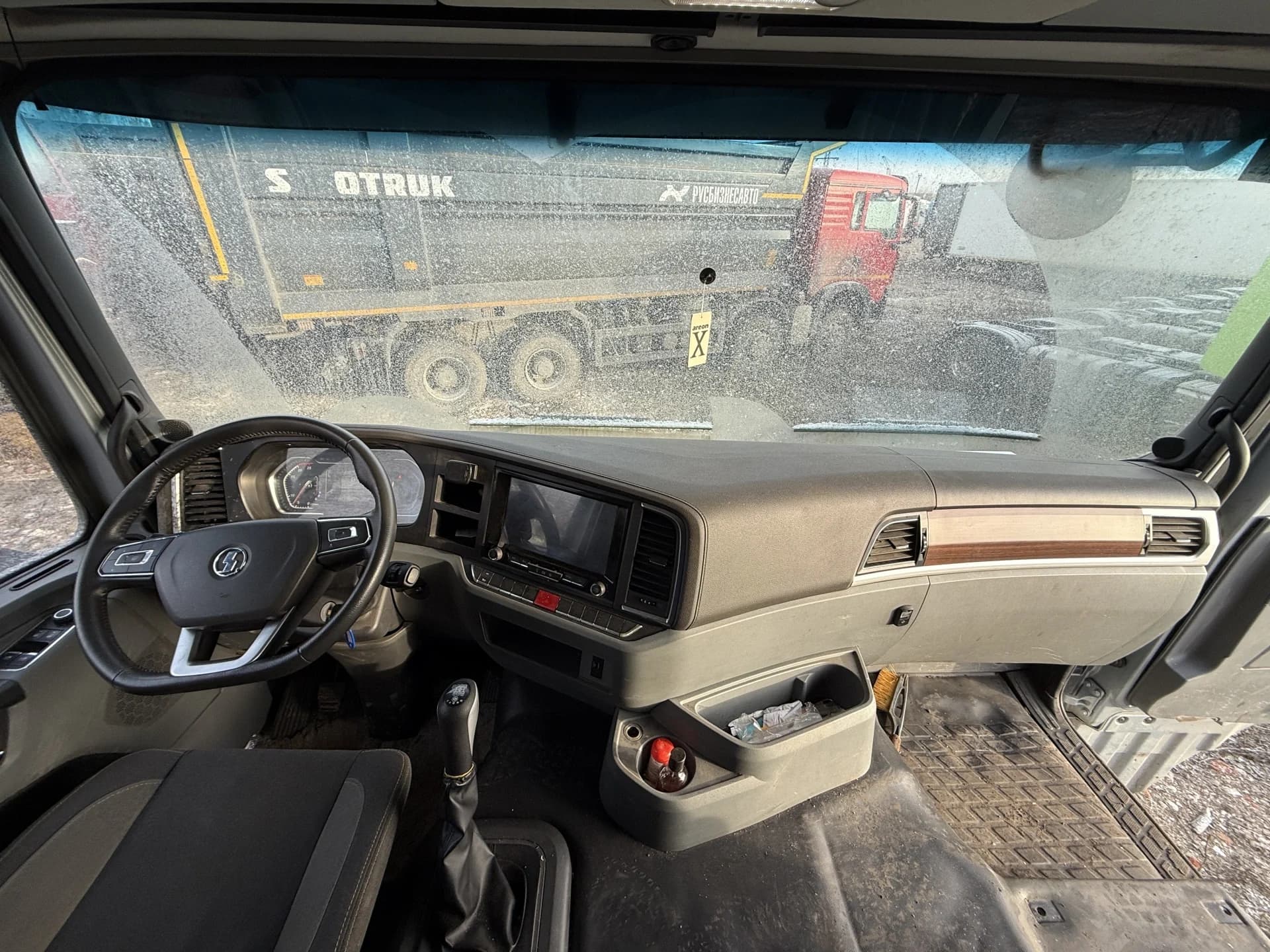 SHACMAN SX33186V366