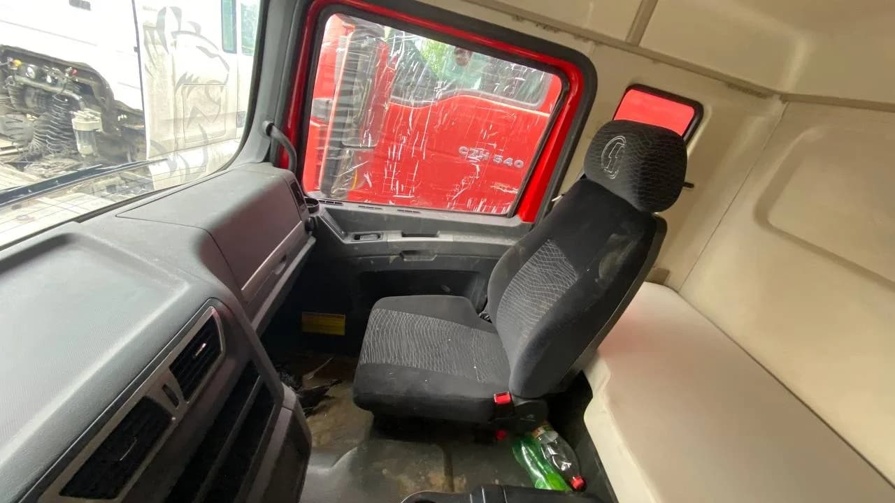 SHACMAN SX33186W366C