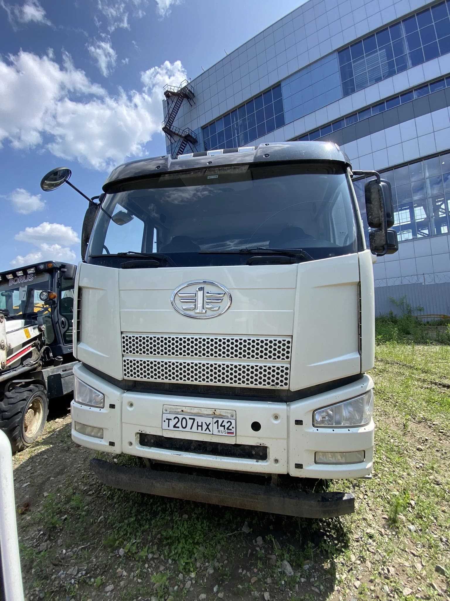 FAW J6