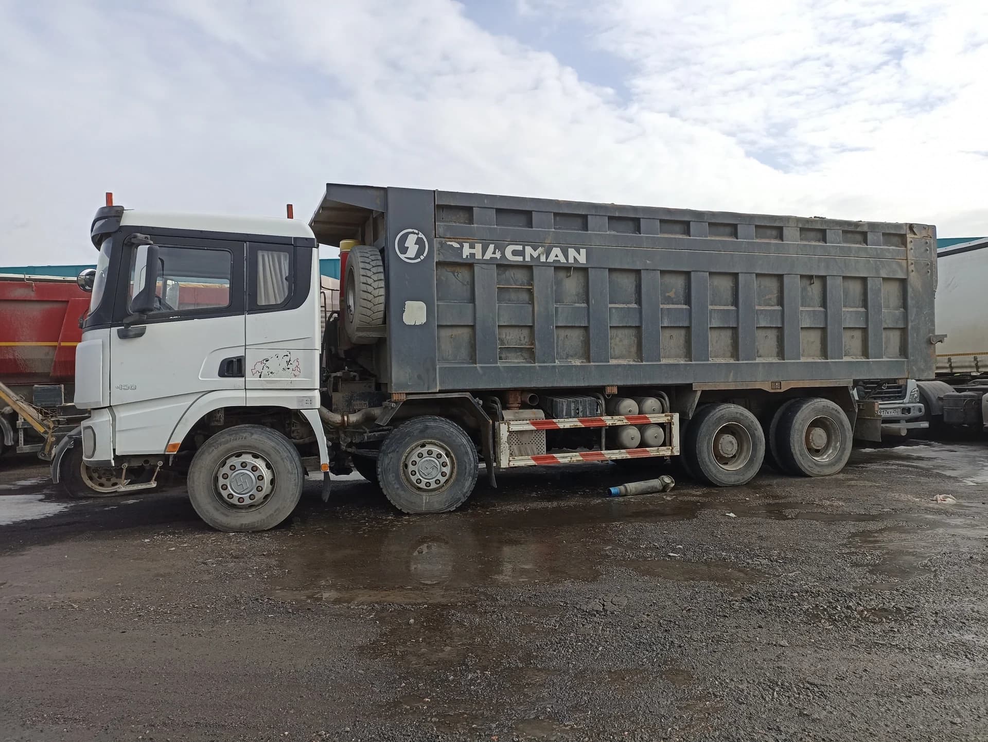 SHACMAN SX33186V366