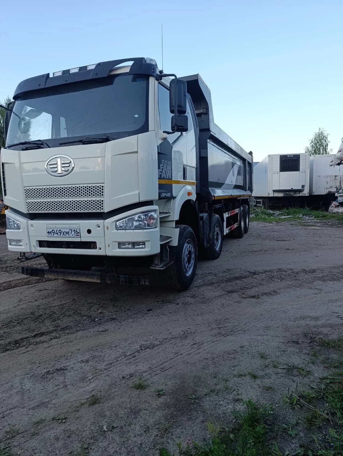 FAW J6