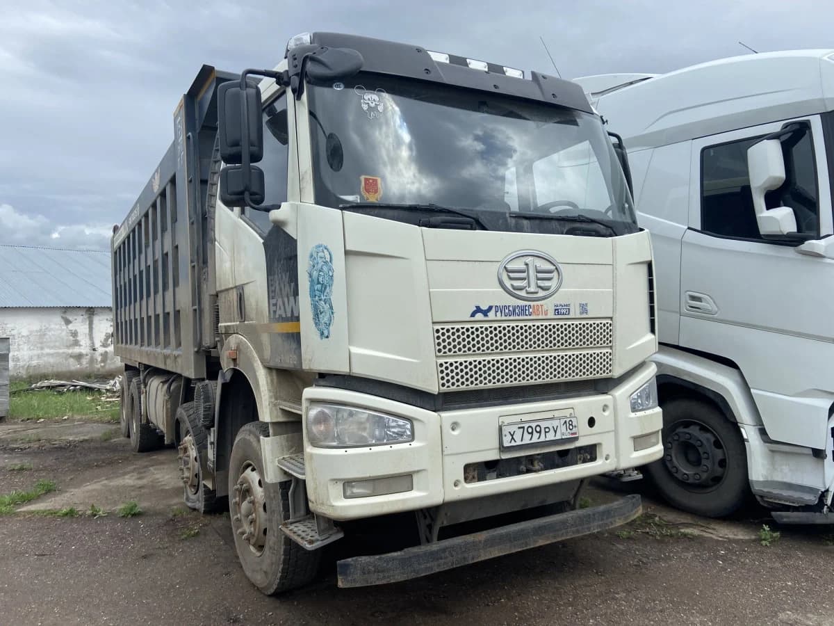 FAW J6