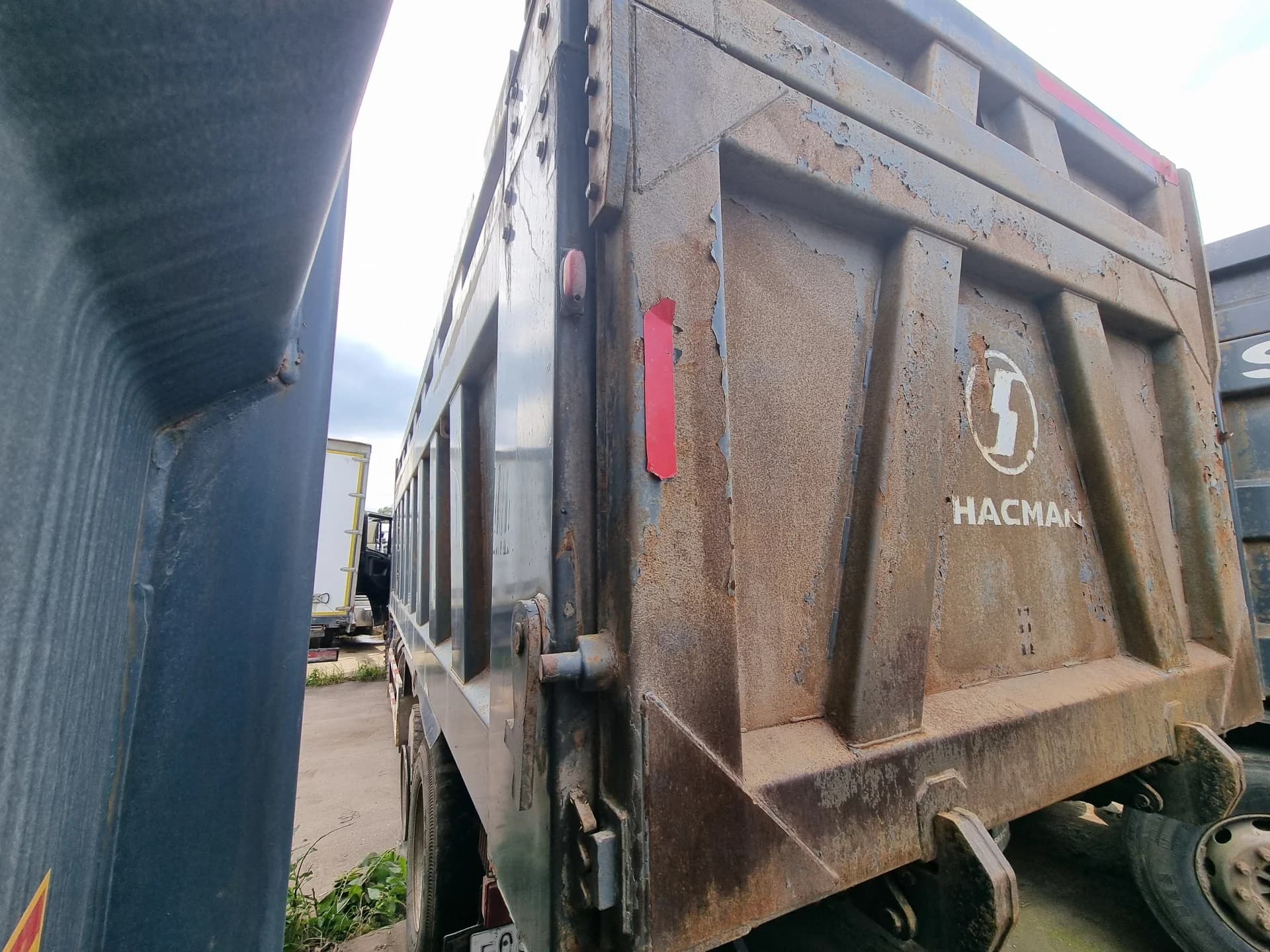 SHACMAN SX33186V366