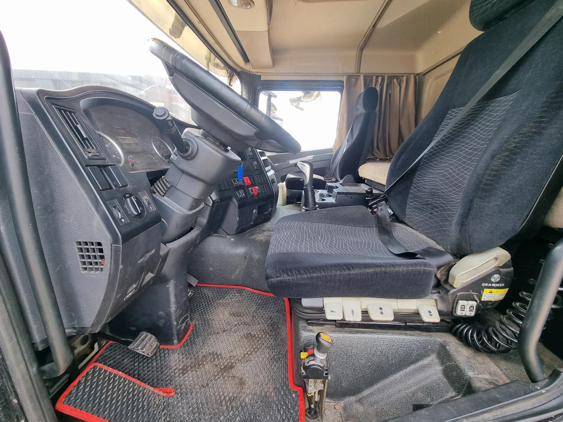 SHACMAN SX33186V366