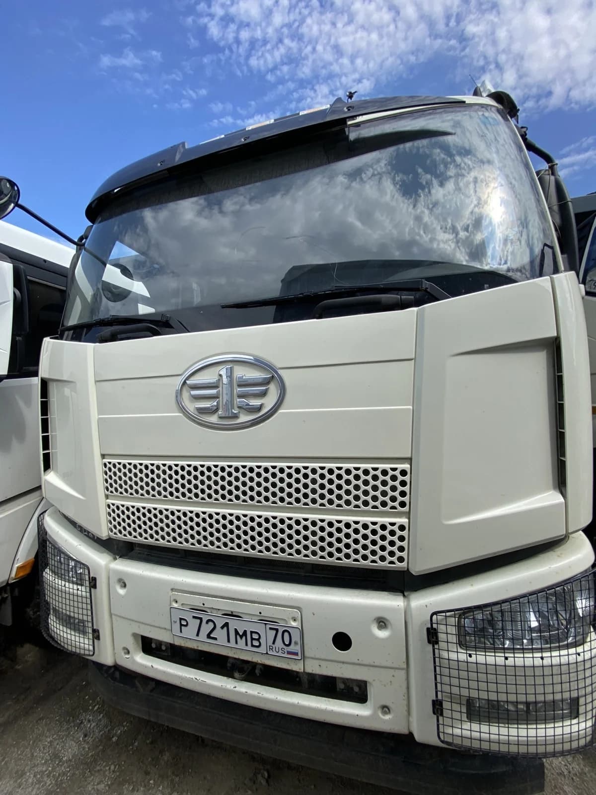 FAW J6