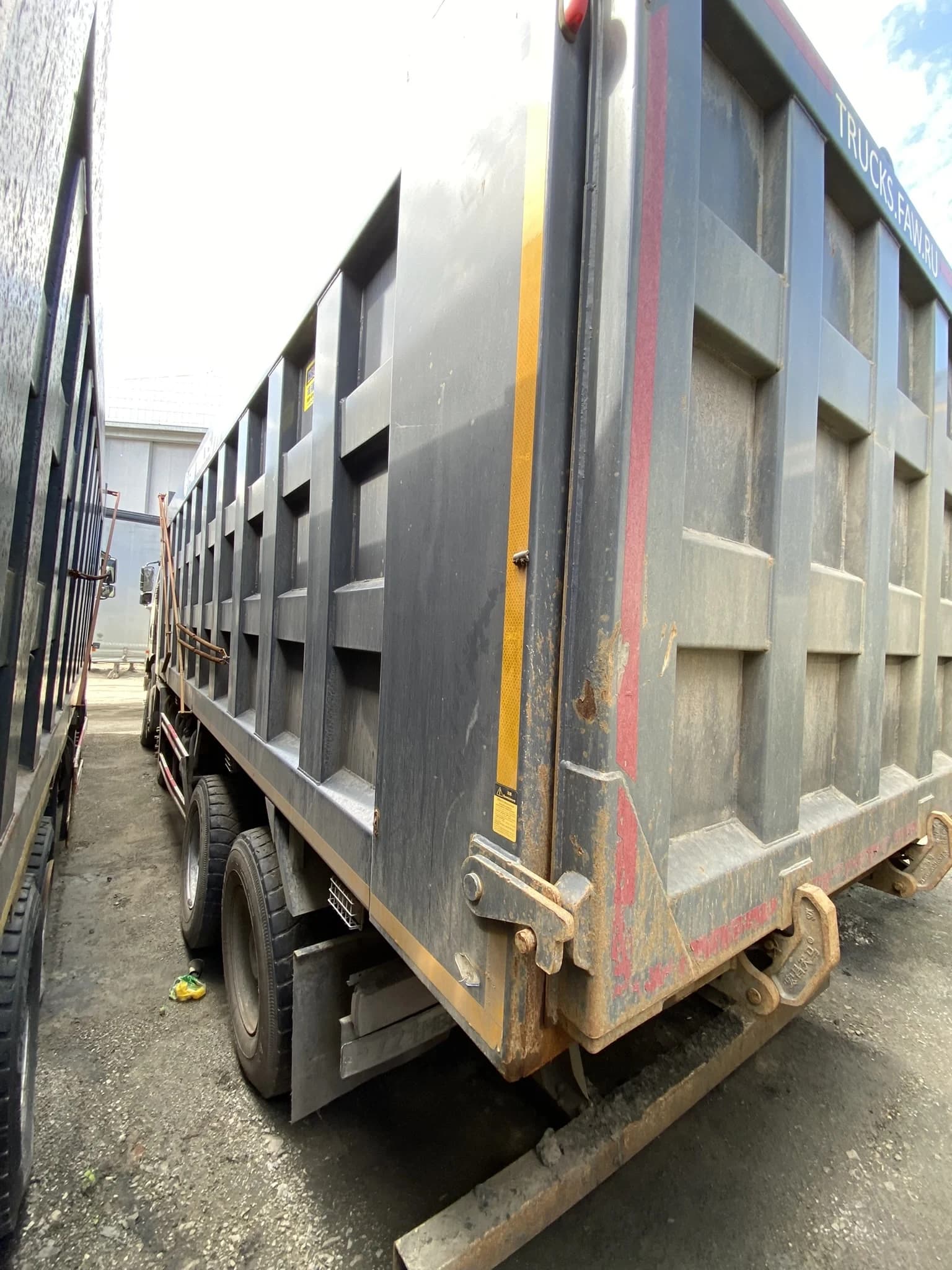 FAW J6