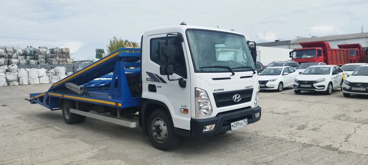 Hyundai Mighty EX8