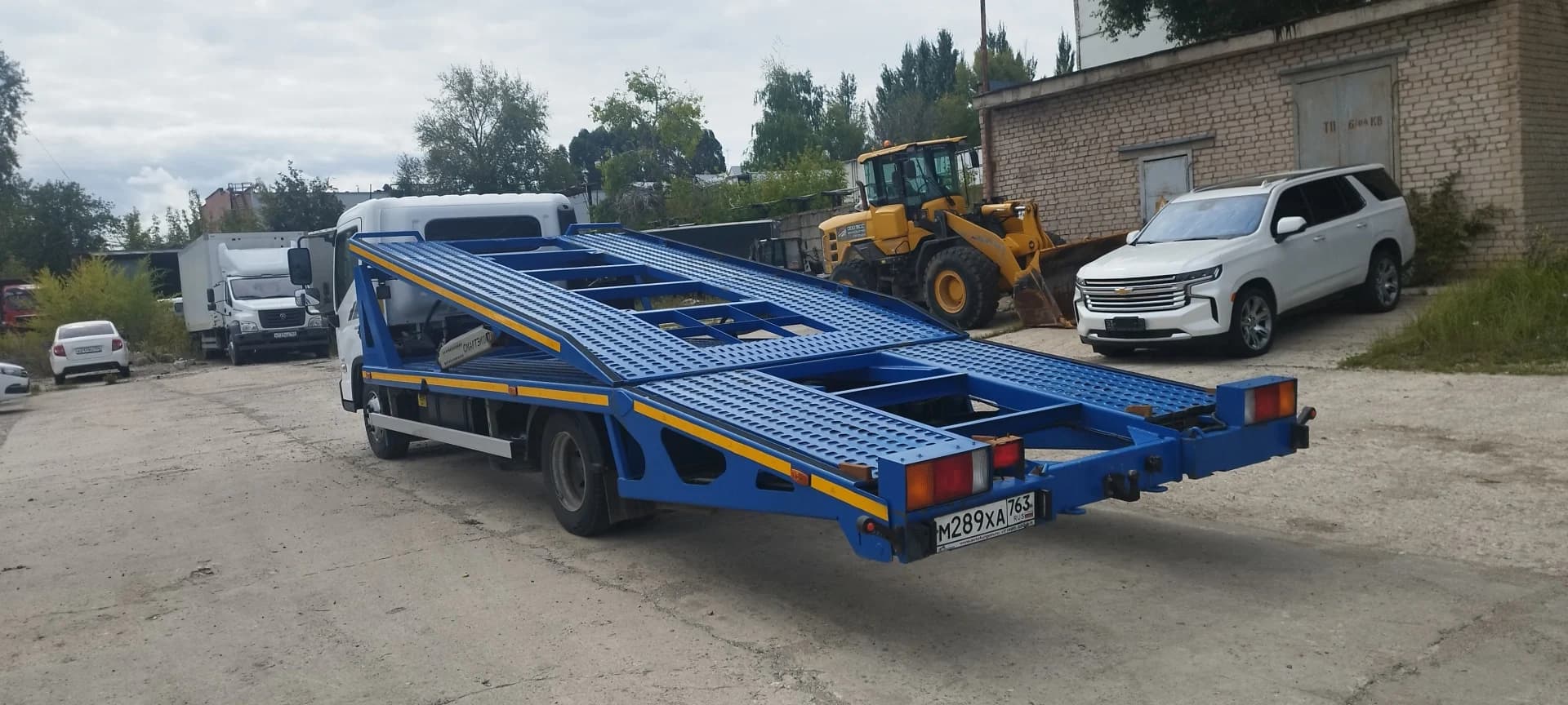 Hyundai Mighty EX8