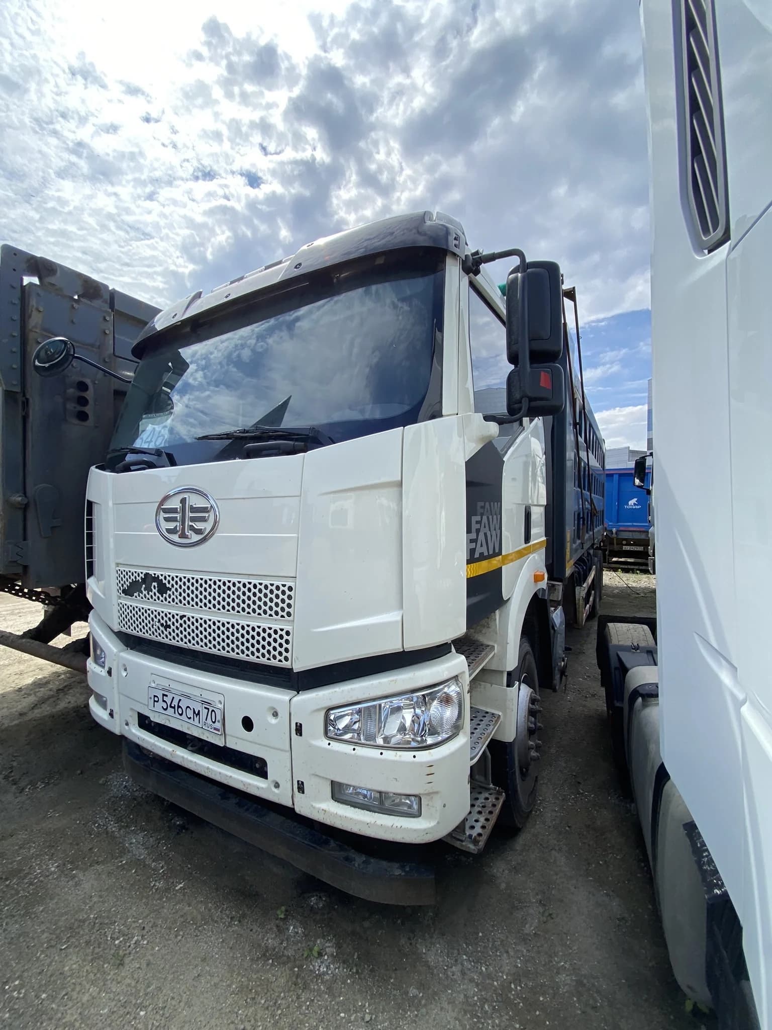 FAW J6