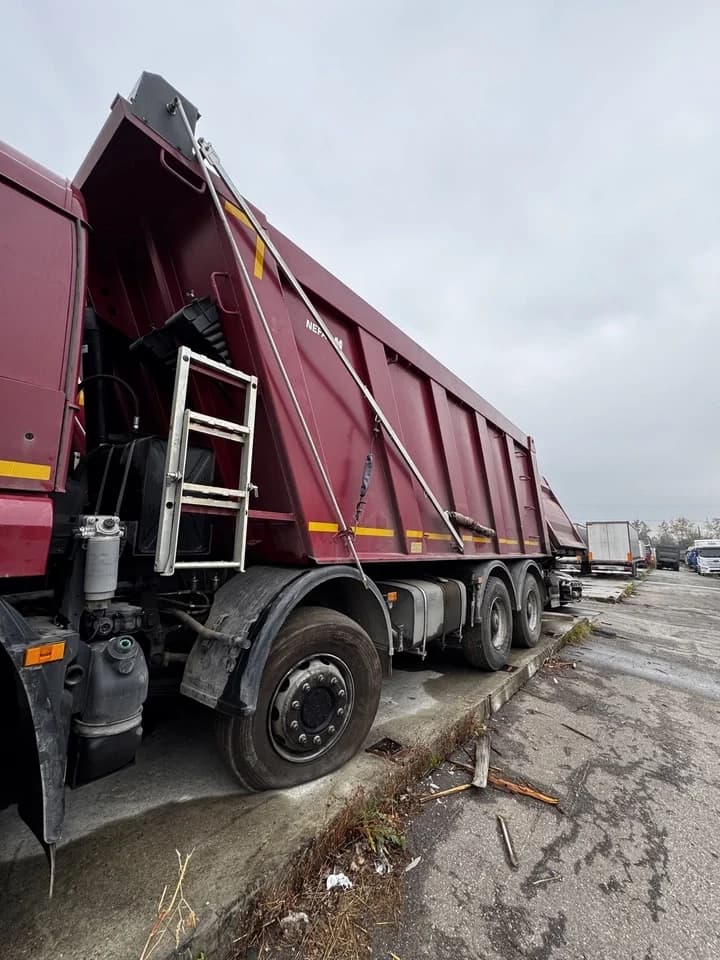 КамАЗ 65201