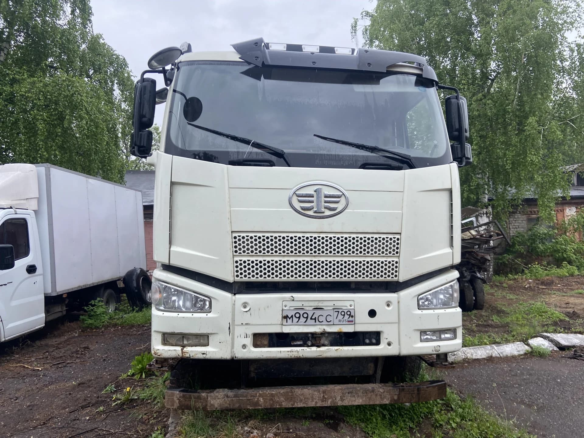 FAW J6