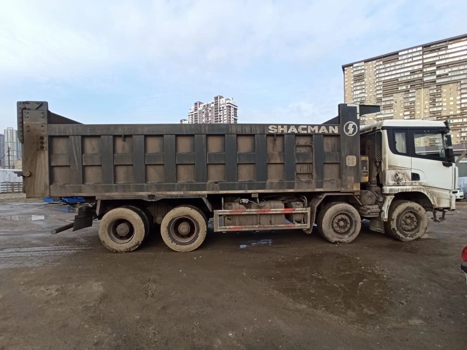 SHACMAN SX33186W366C