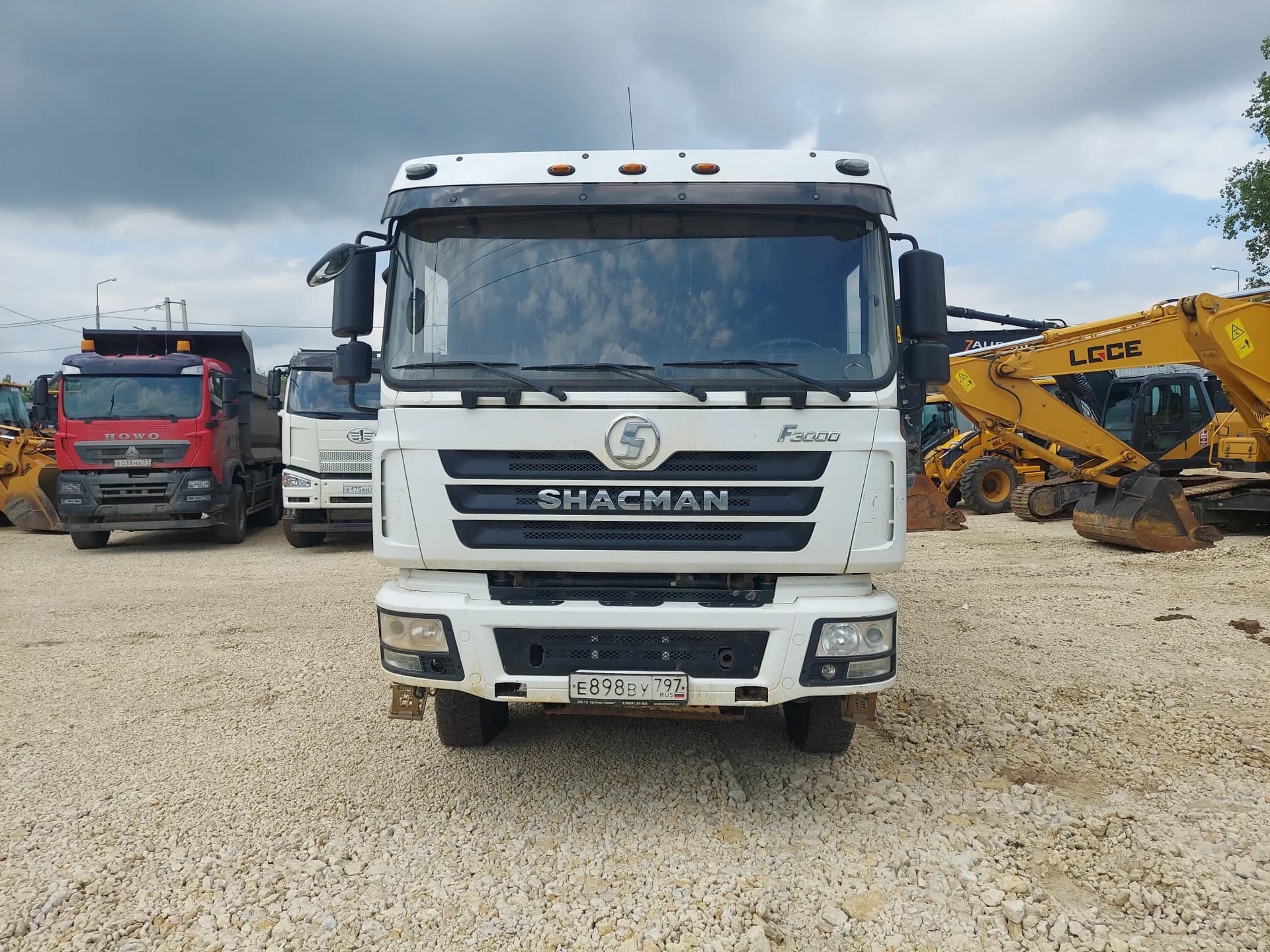 SHACMAN SX3258DT384C