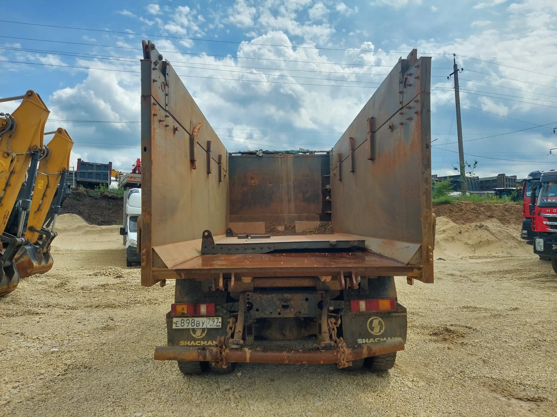 SHACMAN SX3258DT384C
