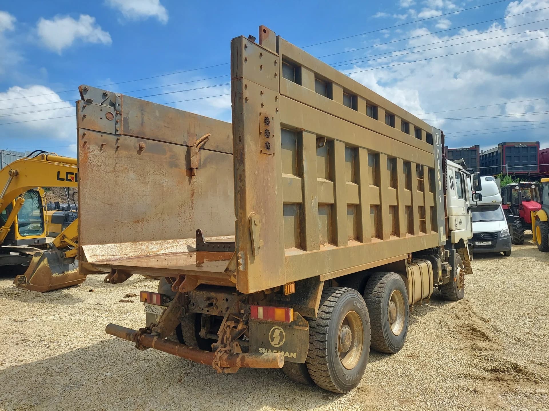 SHACMAN SX3258DT384C