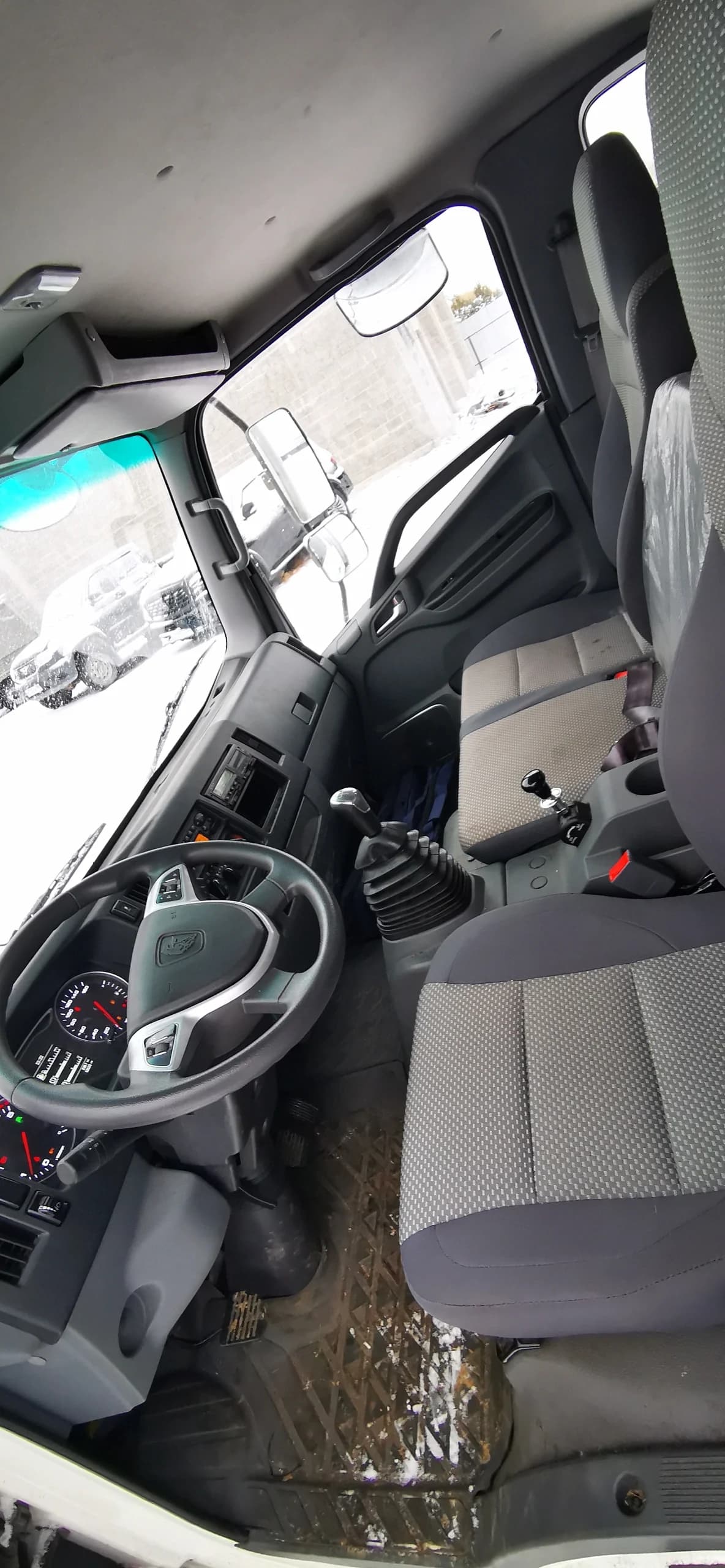 КамАЗ 43089