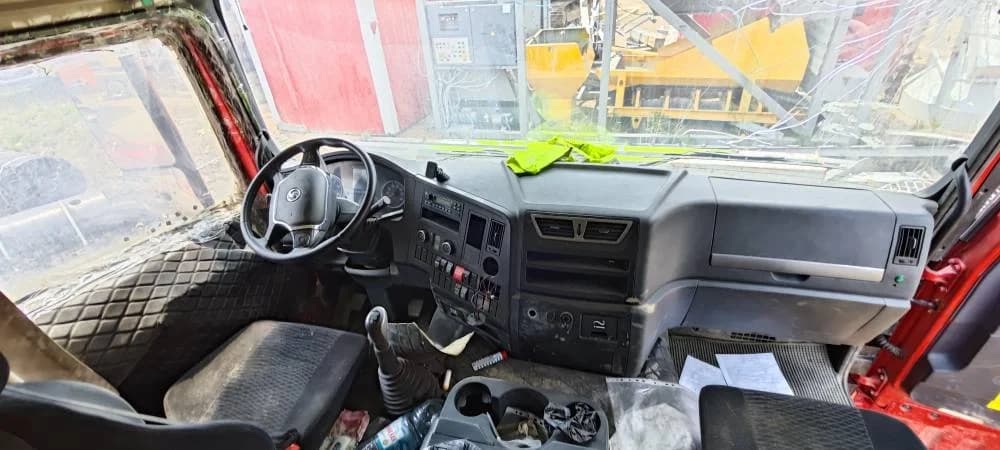 SHACMAN SX33186W366C