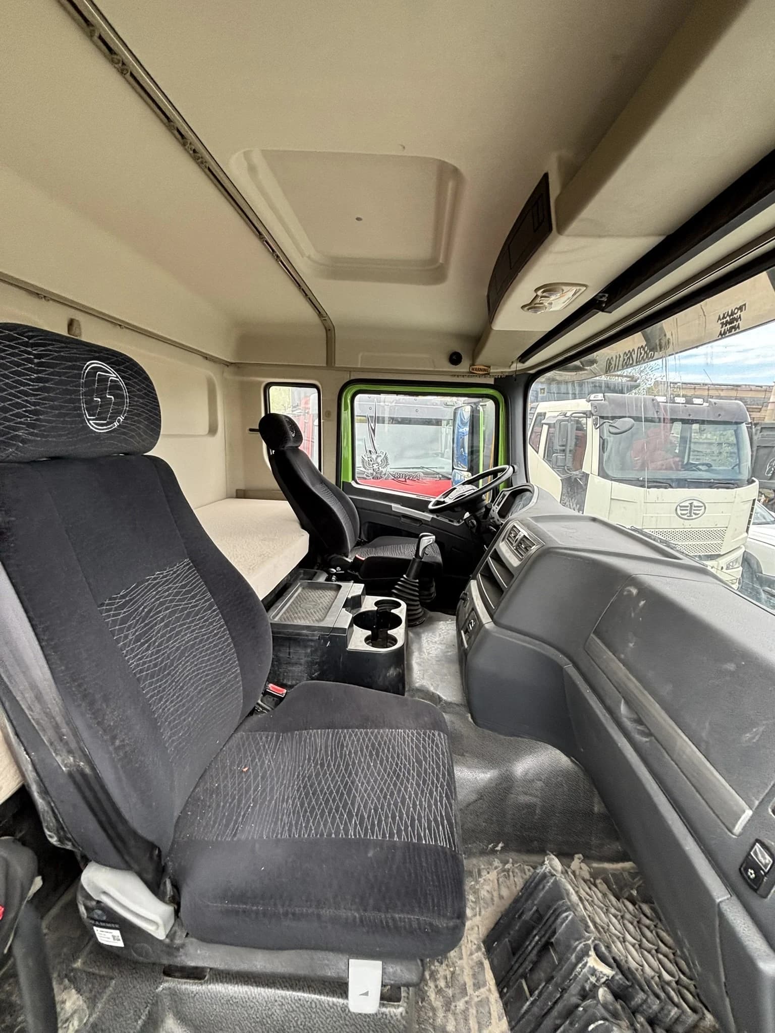 SHACMAN SX32586V384