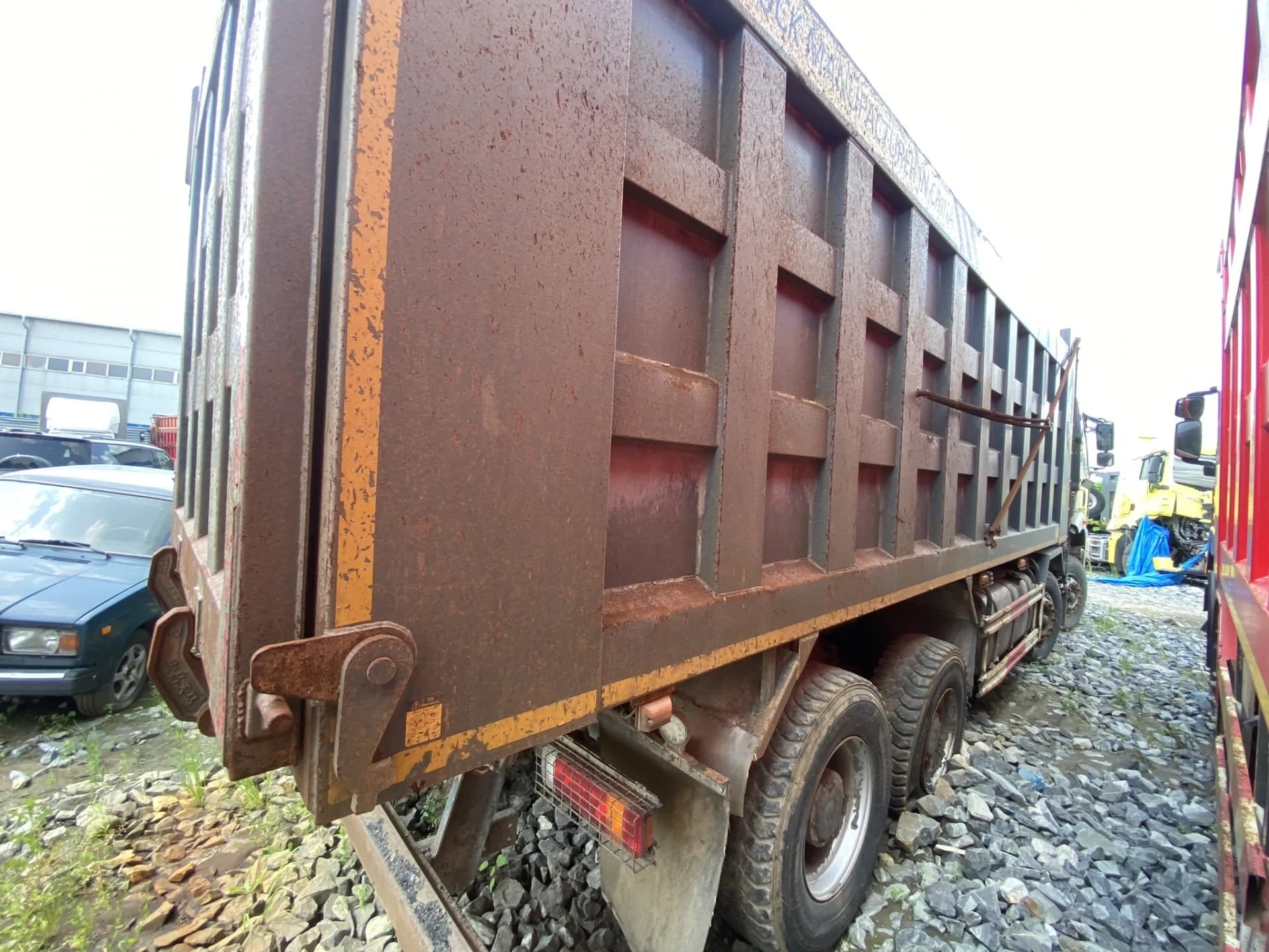 FAW J6
