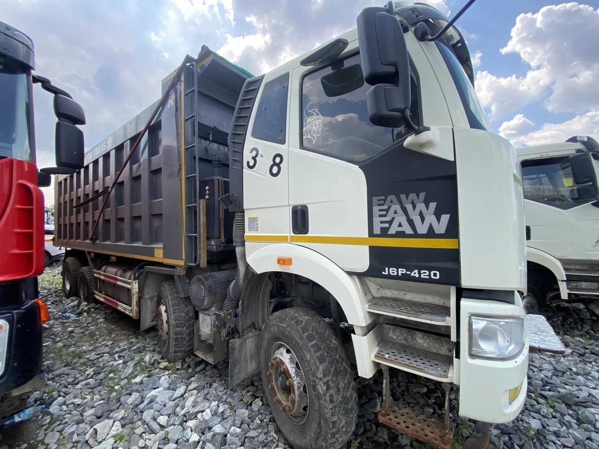 FAW J6