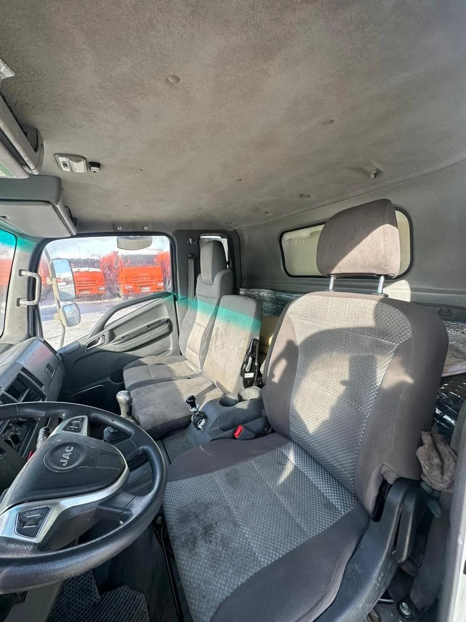 JAC N120
