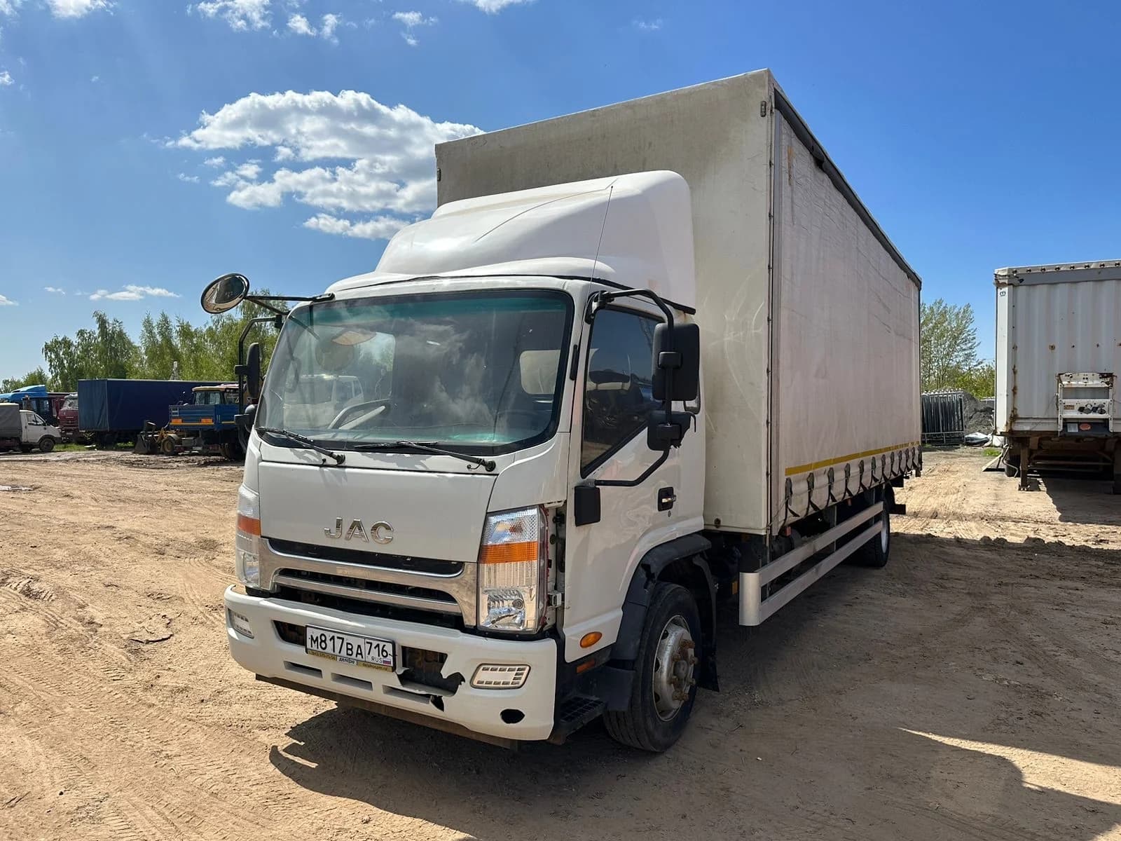 JAC N120