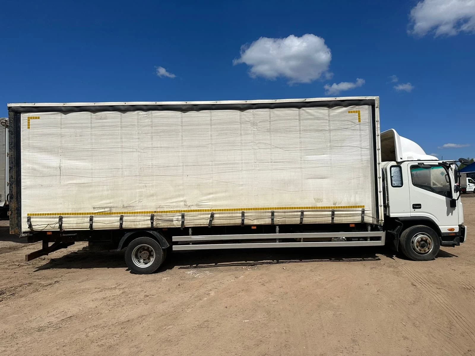 JAC N120