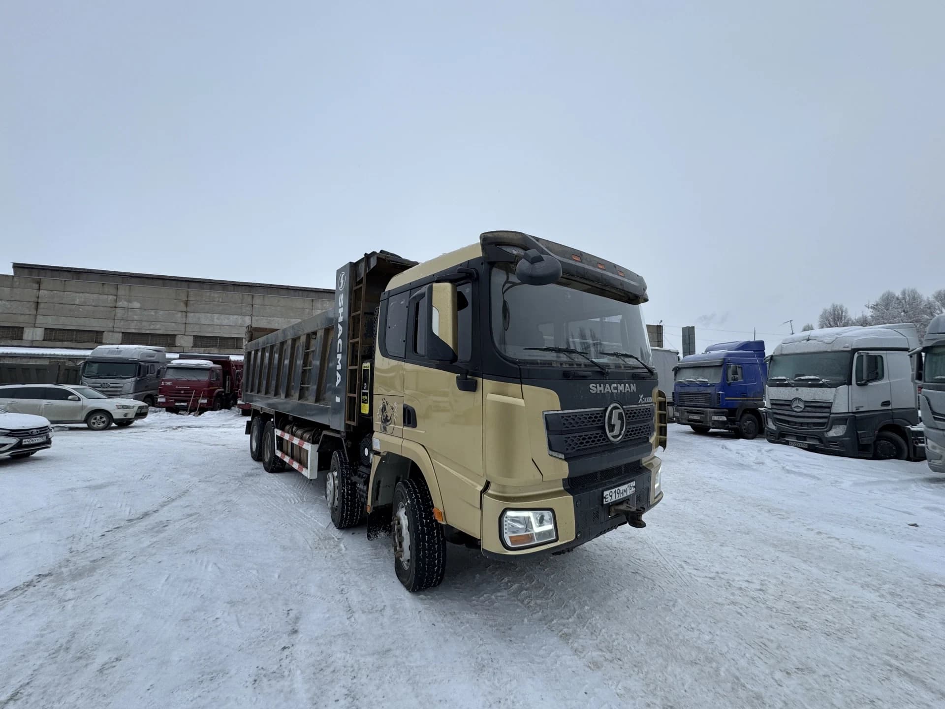 SHACMAN SX33186V366