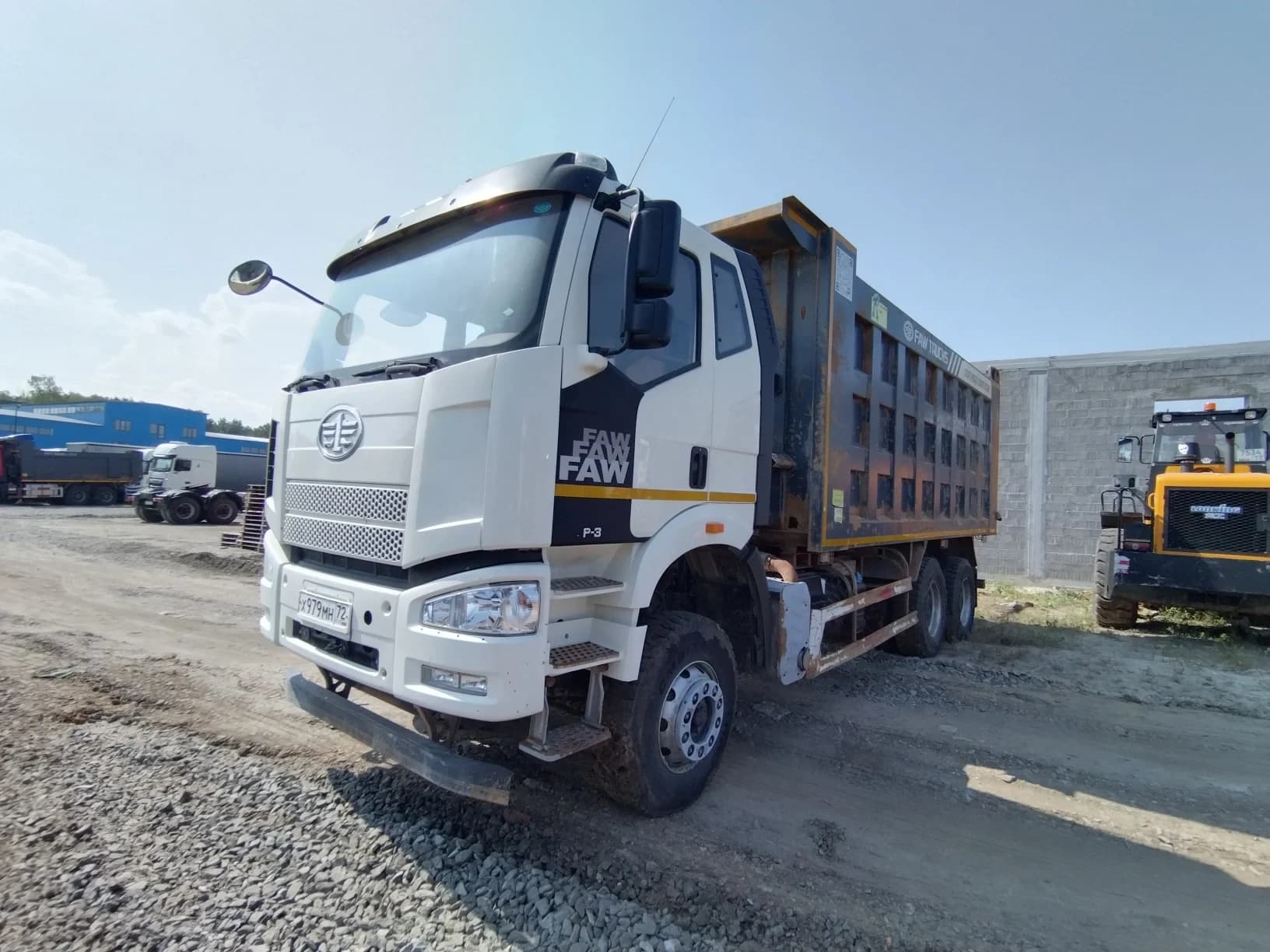 FAW J6