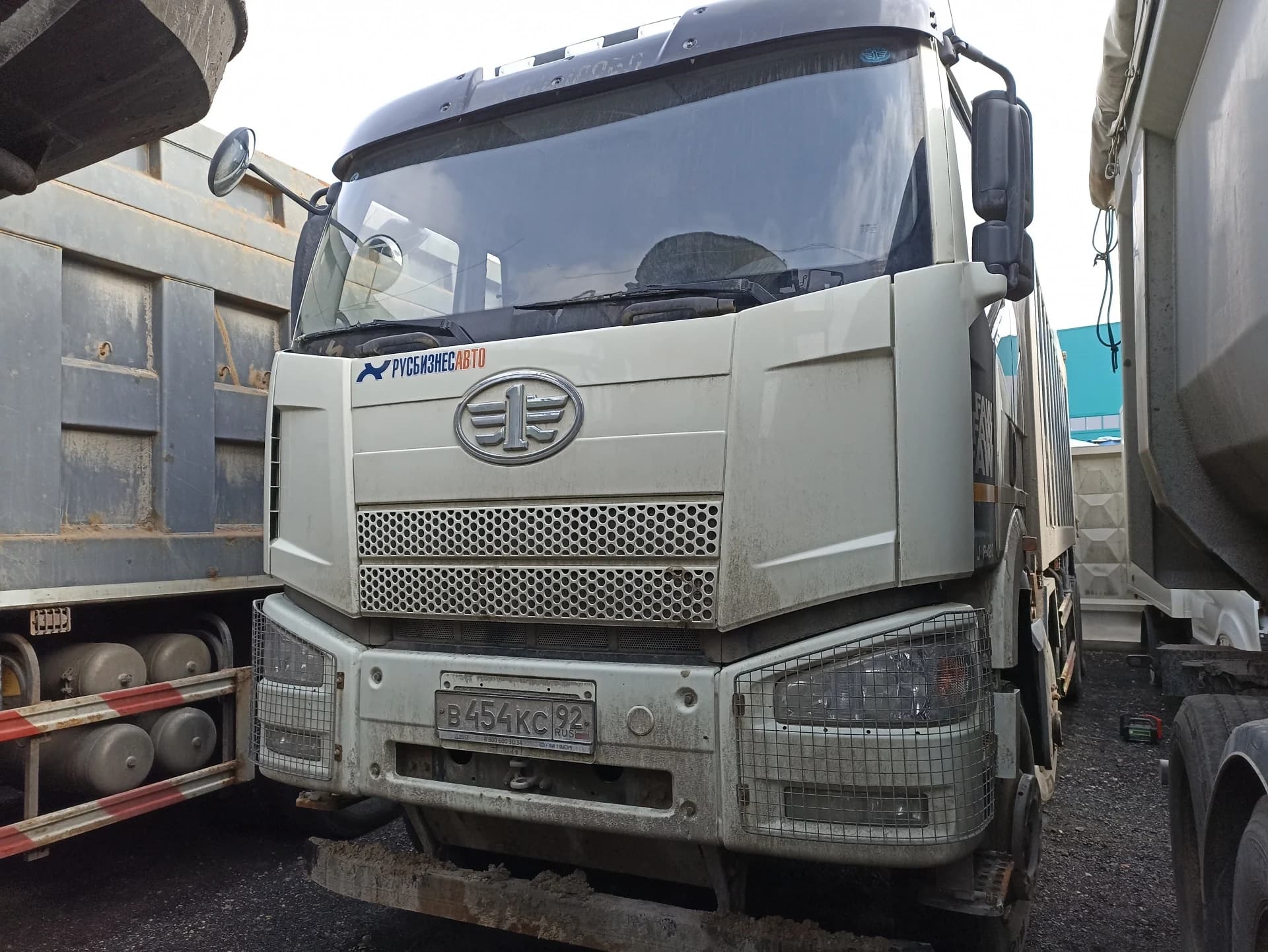 FAW J6