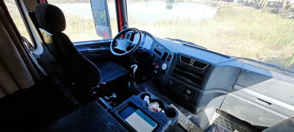 SHACMAN SX33186W366C