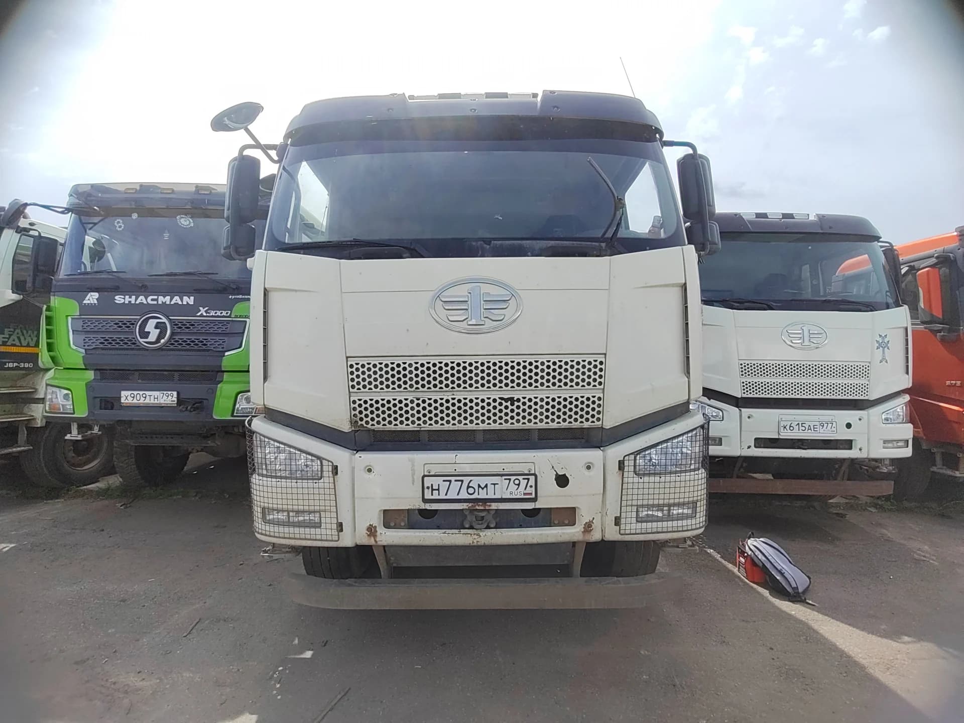 FAW J6