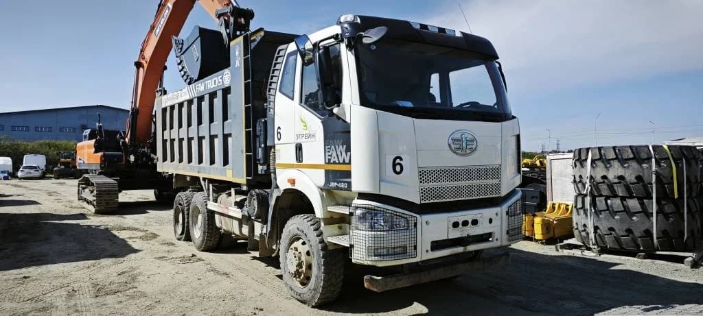 FAW J6