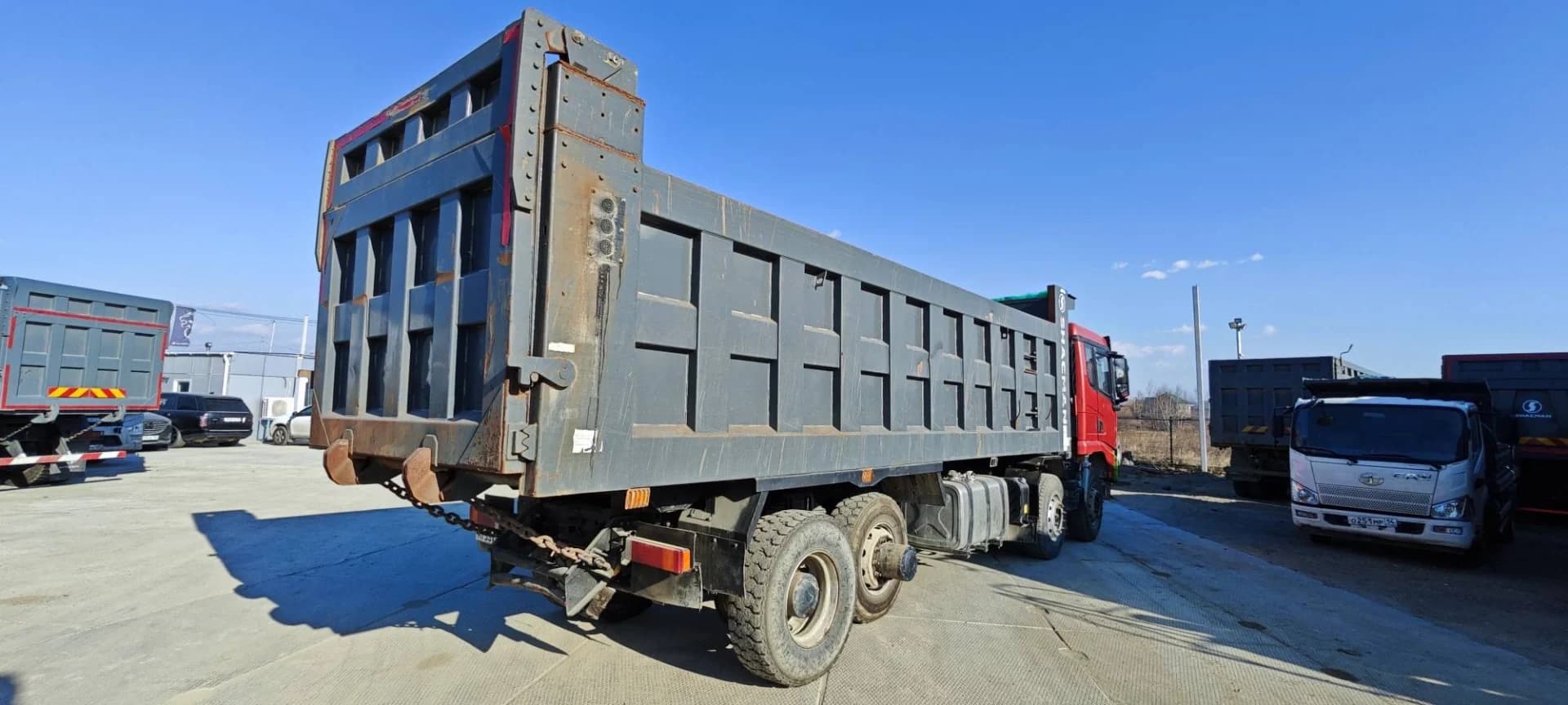 SHACMAN SX33186T366C