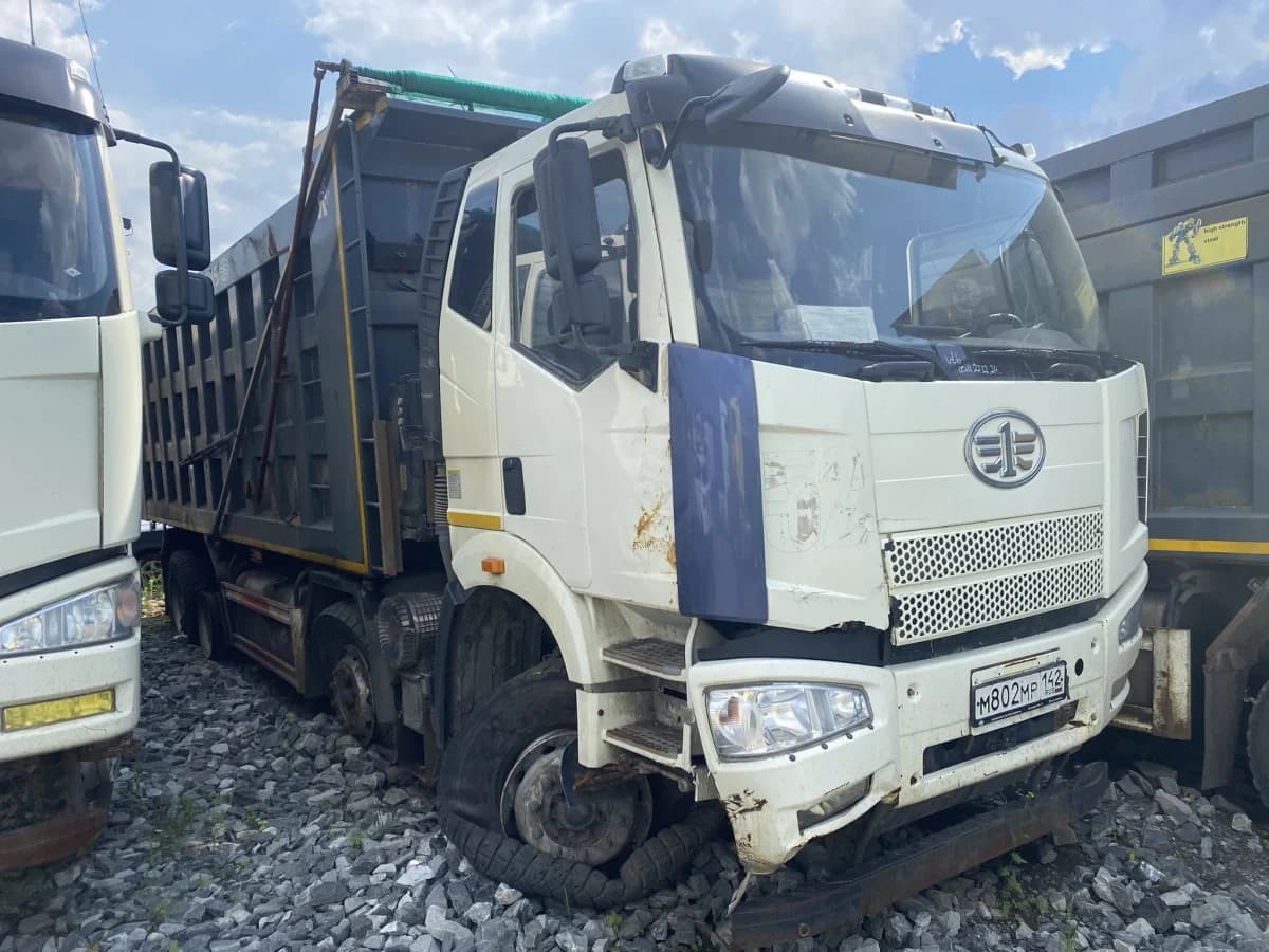 FAW J6