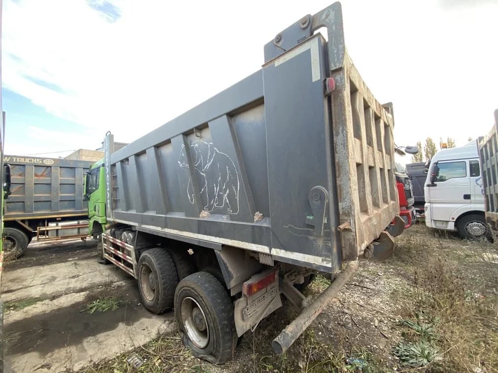 SHACMAN SX32586V385