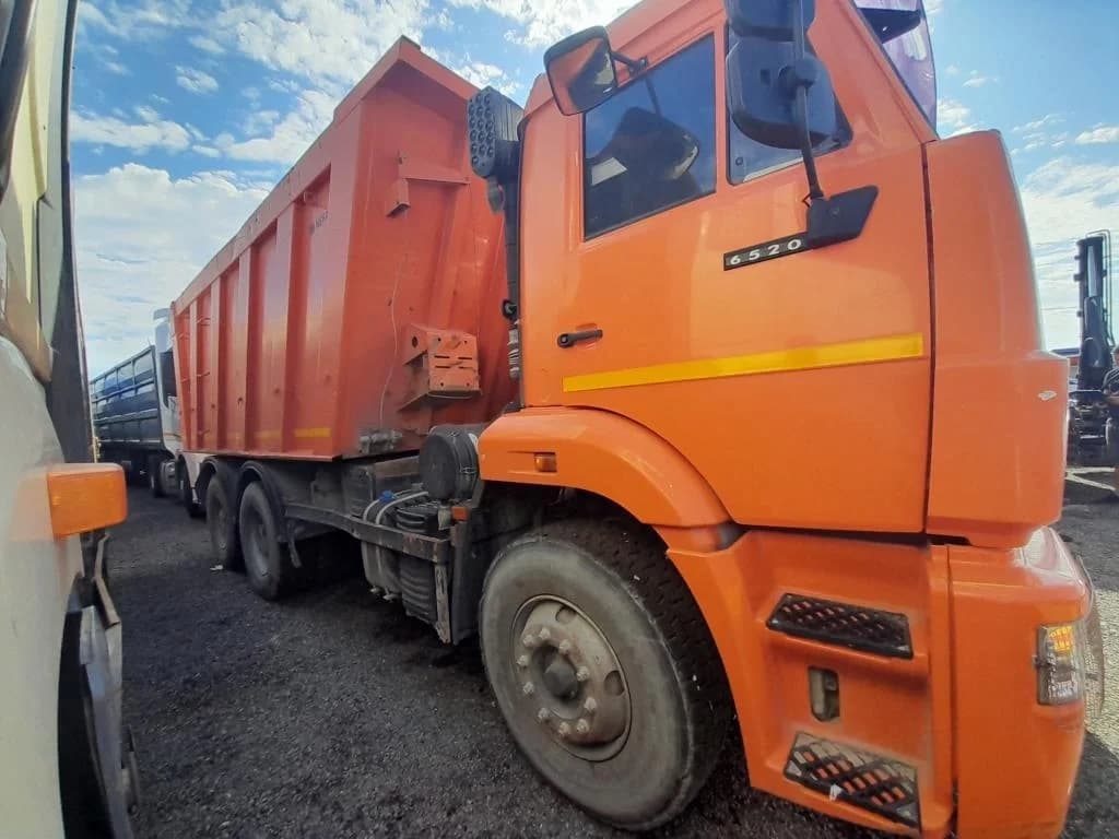 КамАЗ 6520