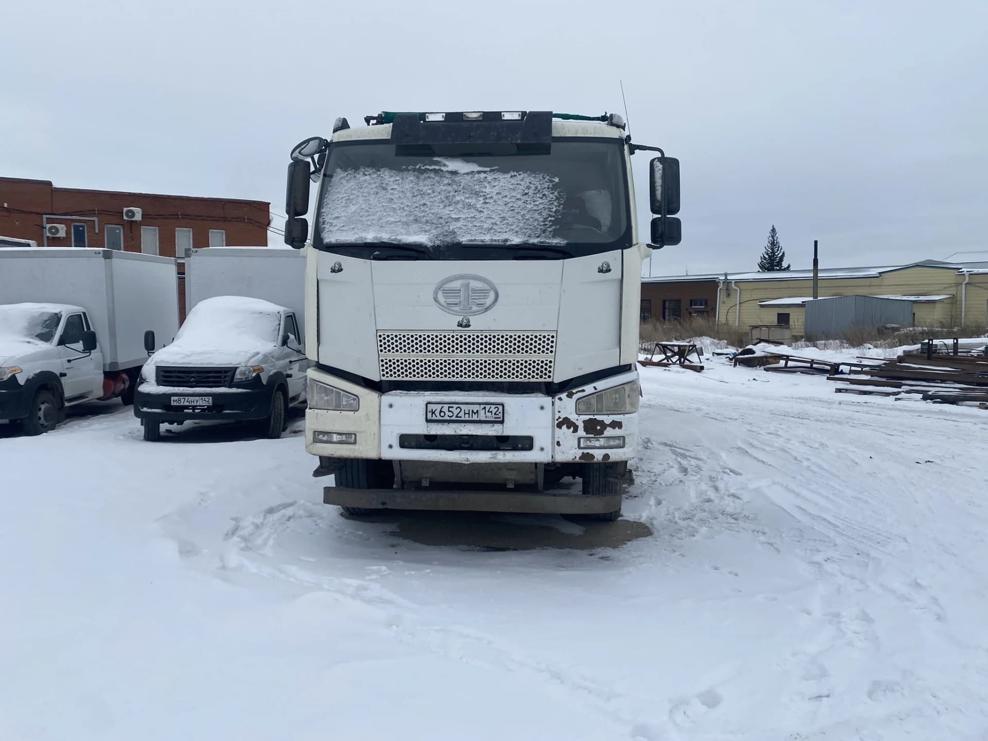 FAW J6