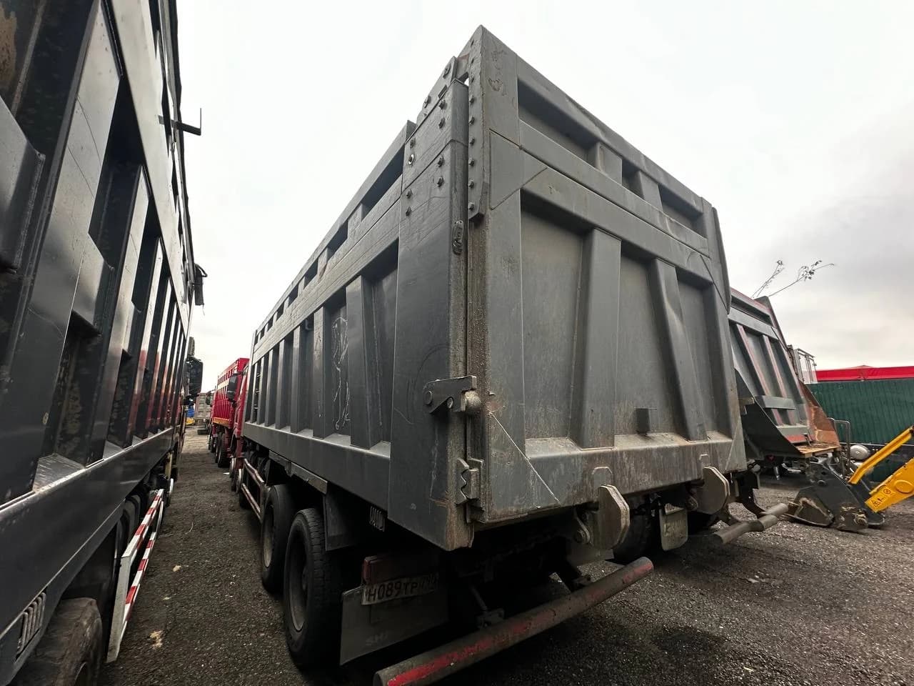 SHACMAN SX33186W366C