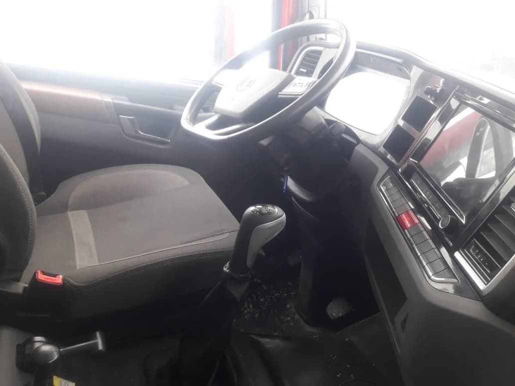 SHACMAN SX33186W366C