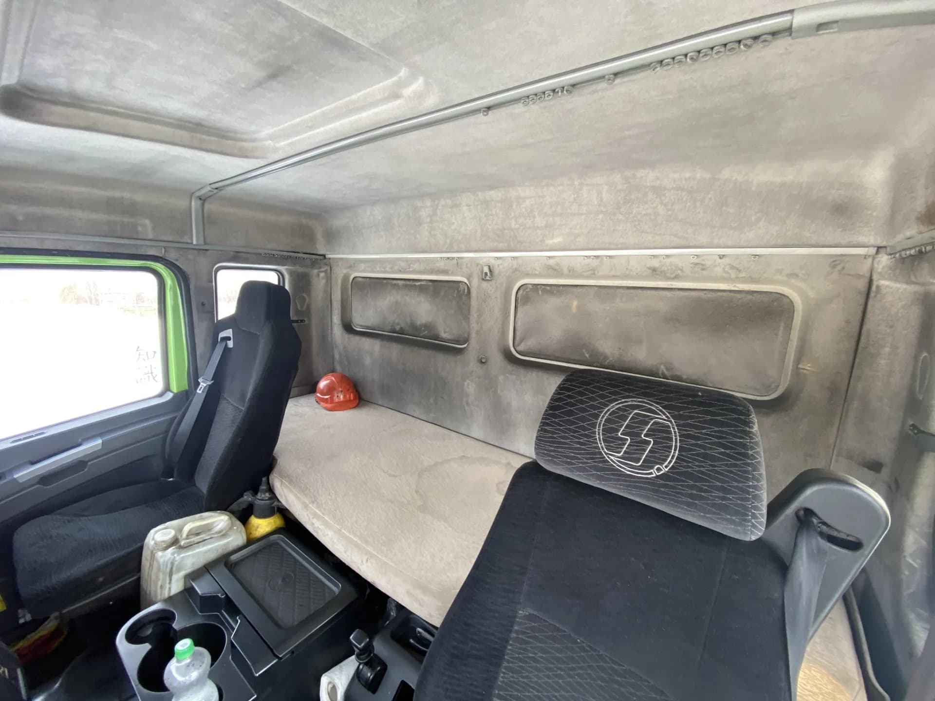 SHACMAN SX33186T366