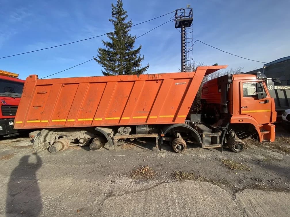 КамАЗ 65201