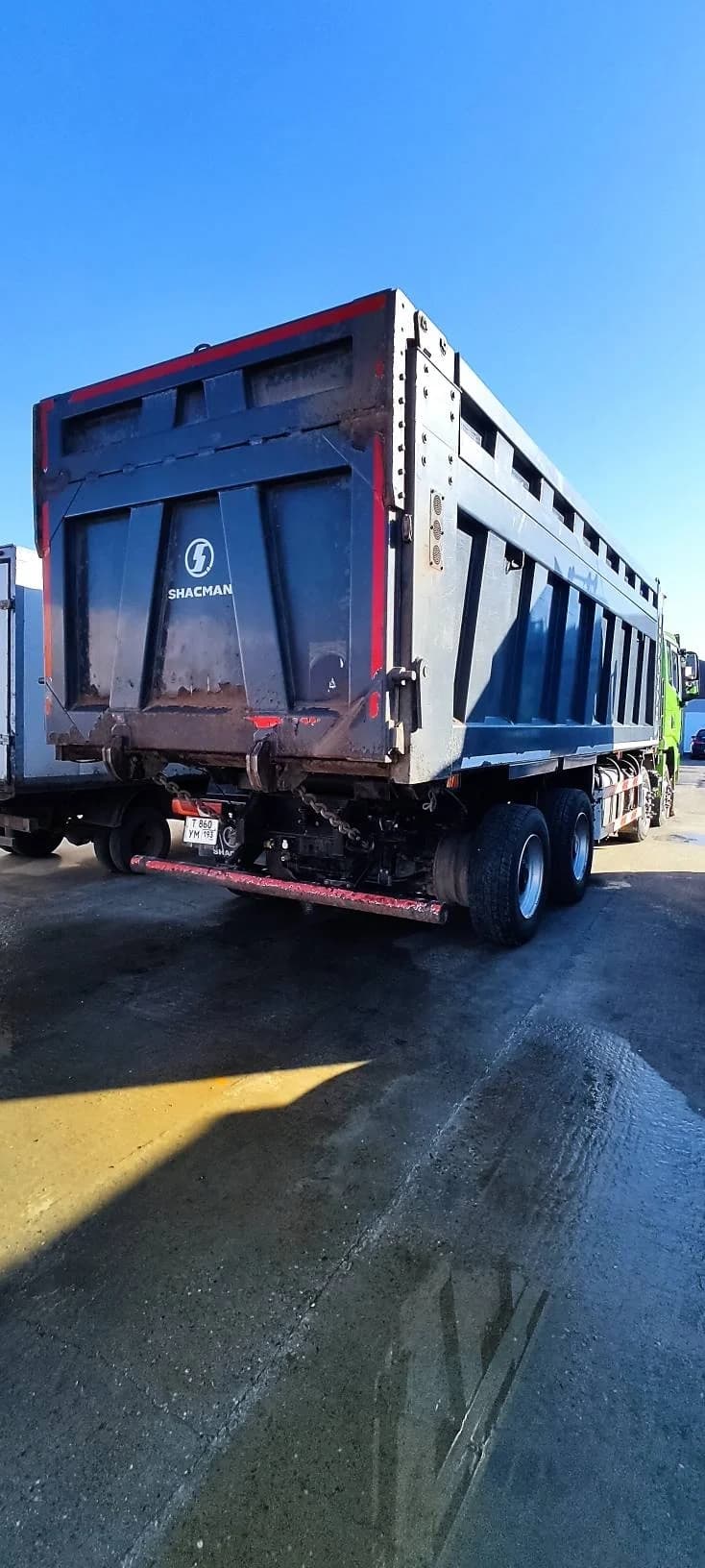 SHACMAN SX33186V366