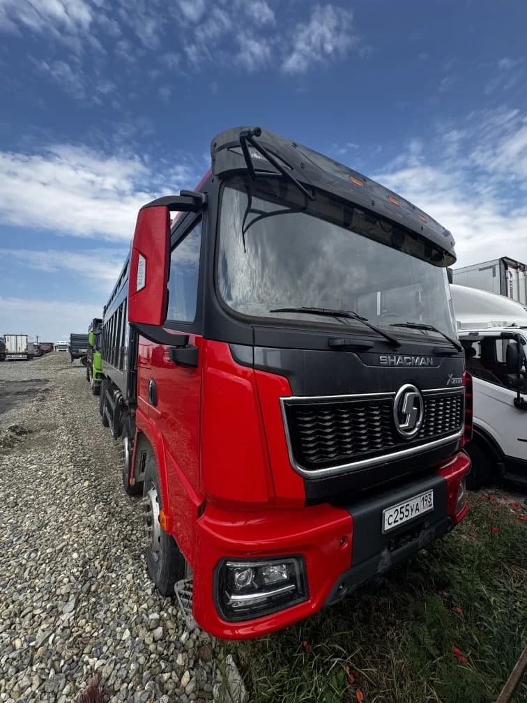 SHACMAN SX33186V366