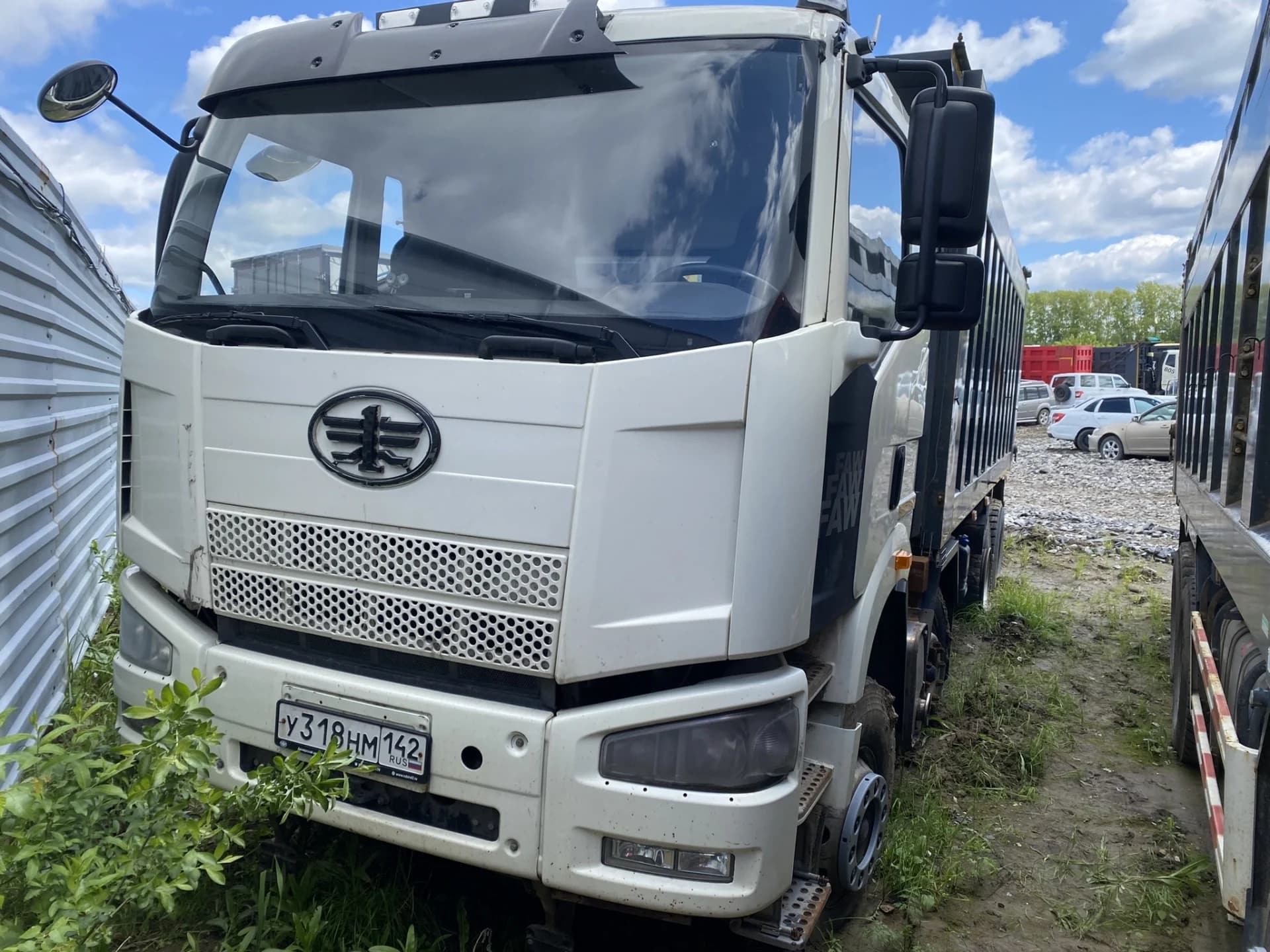 FAW J6