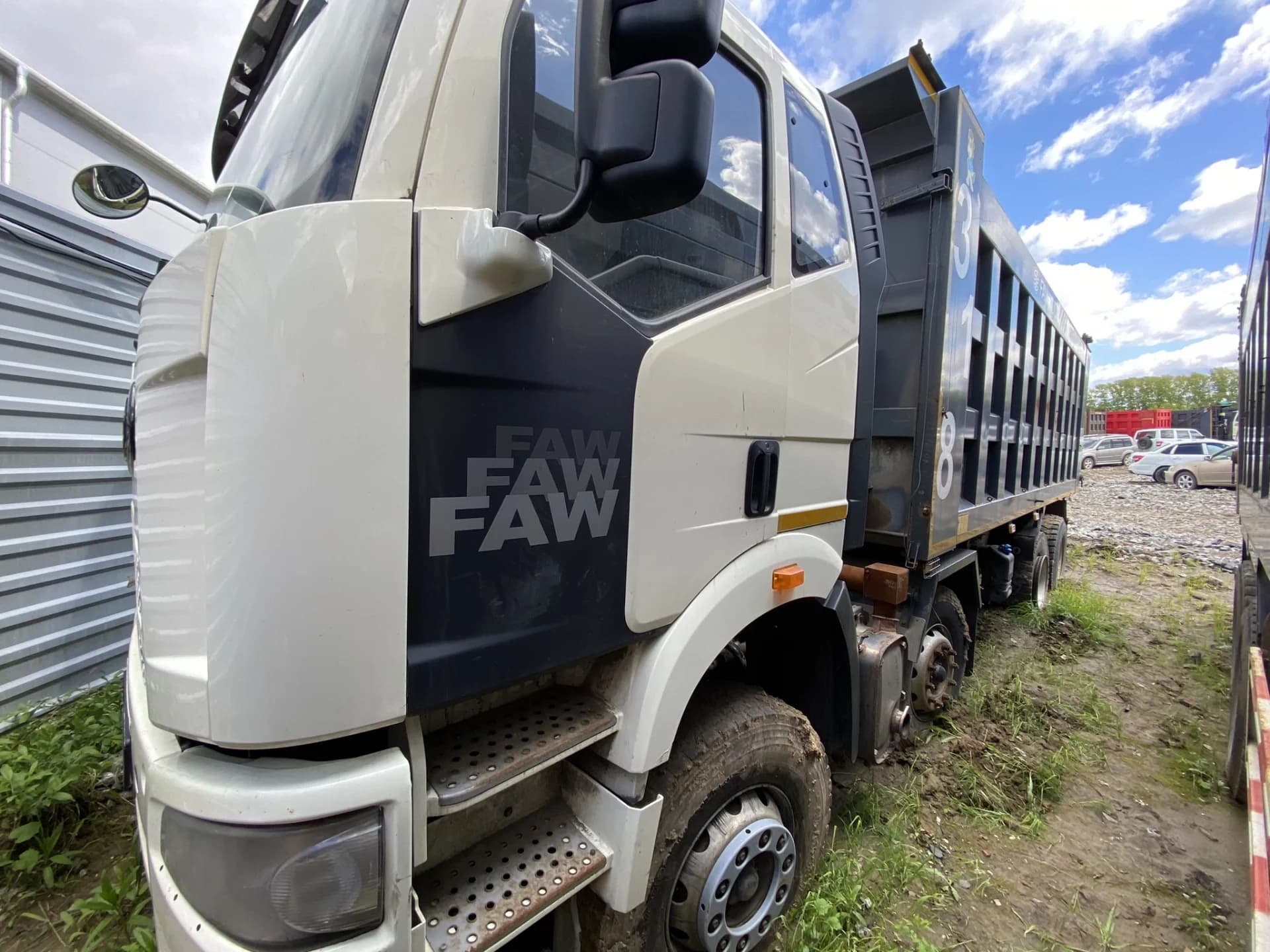 FAW J6