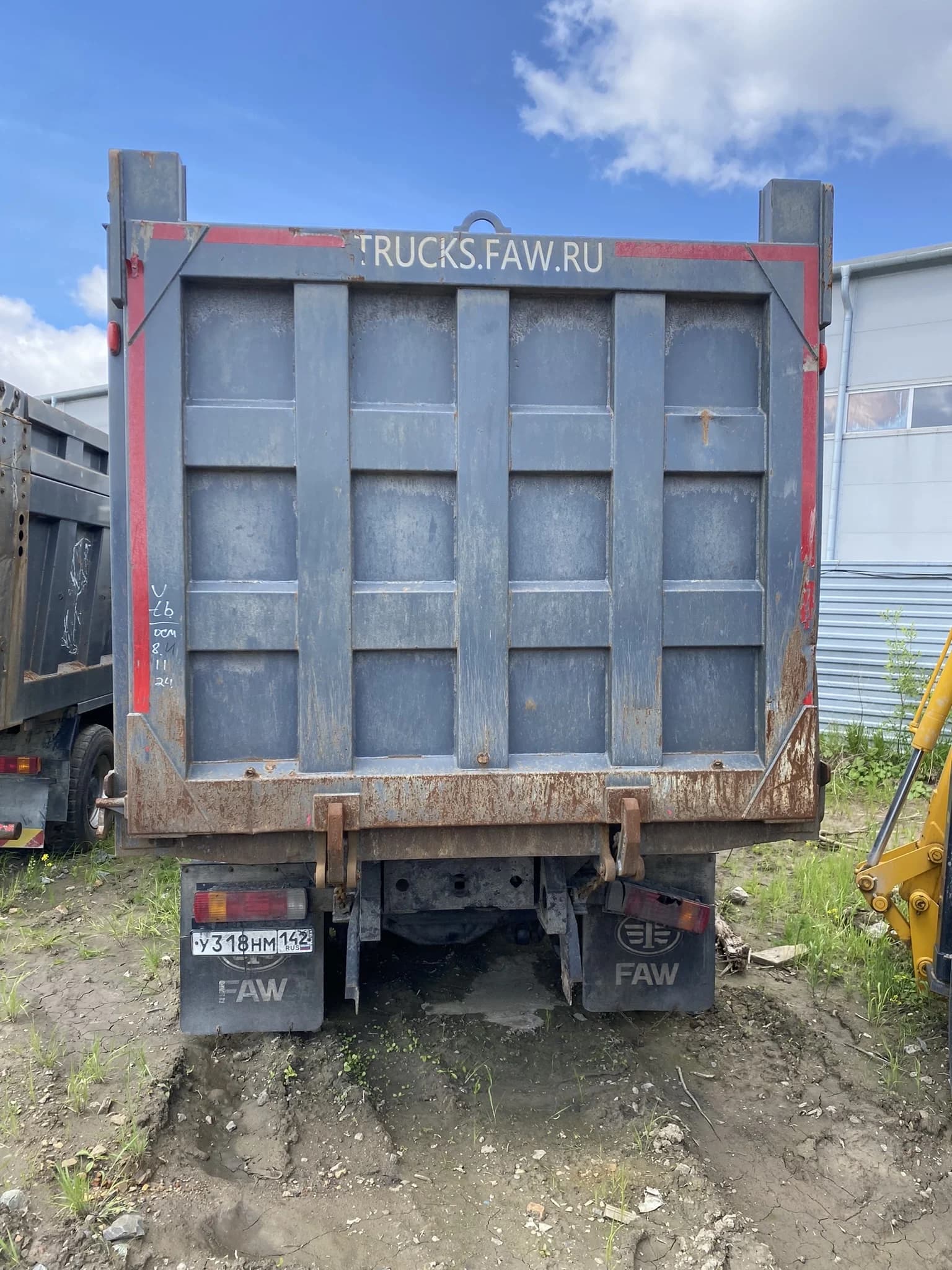 FAW J6