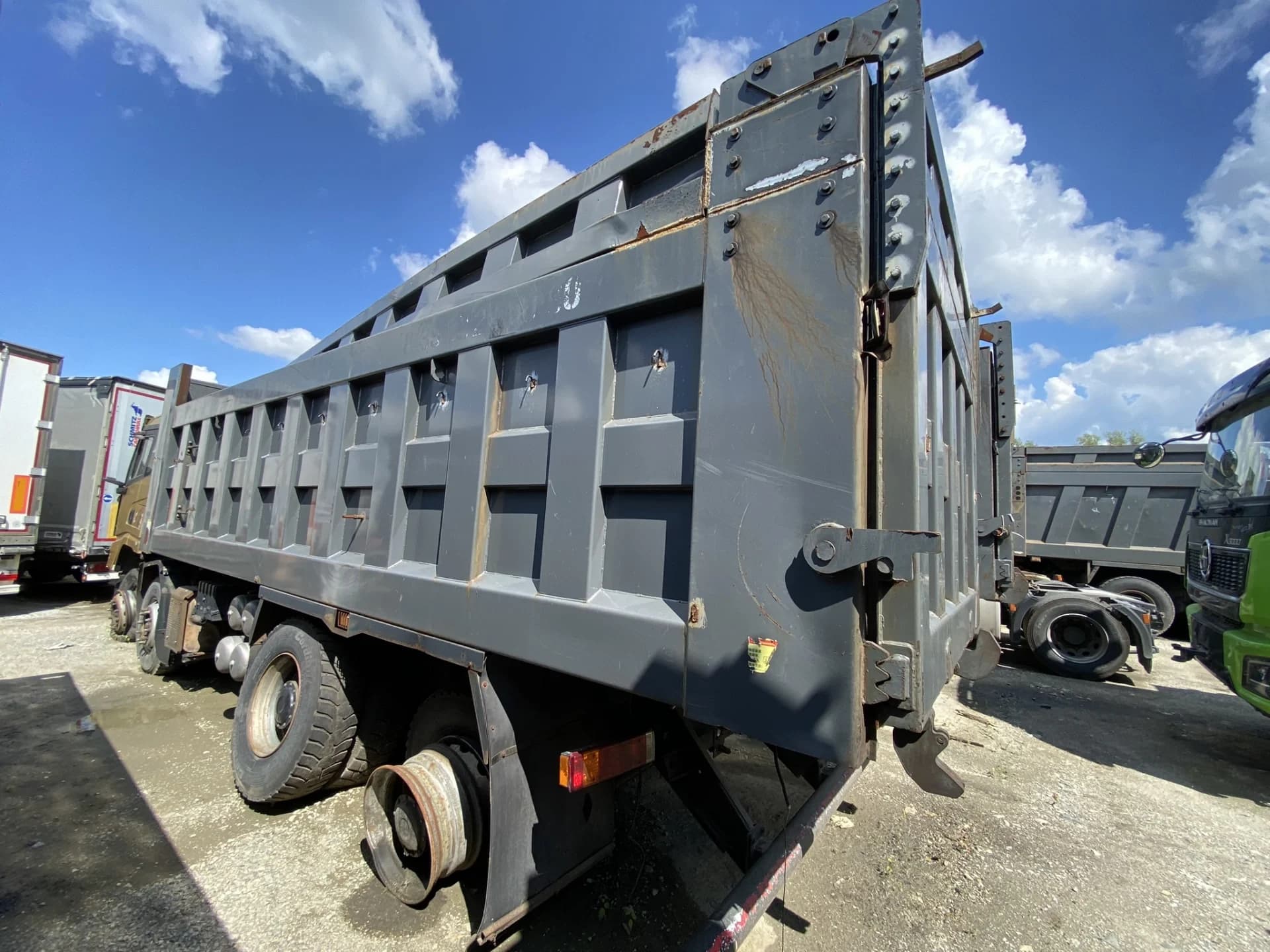 SHACMAN SX33186V366